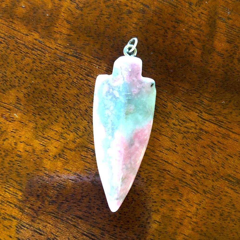 Rate thulite crystal pendant
